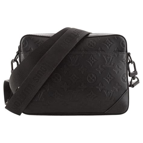 Louis Vuitton shadow duo Messenger